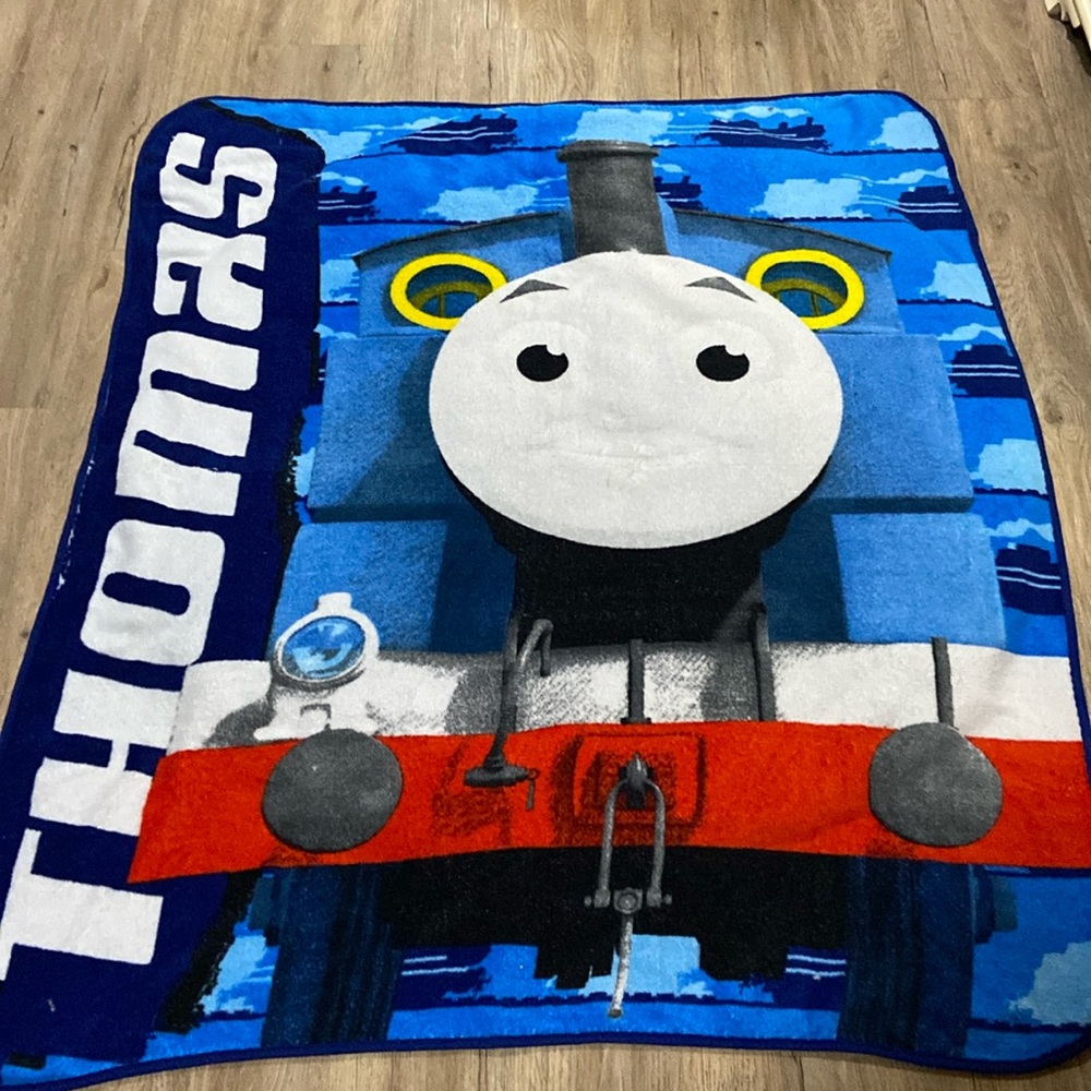 Thomas and friends throw blanket